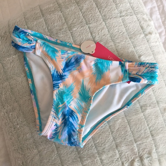 NEW Bikini bottom bundle - Picture 4 of 6